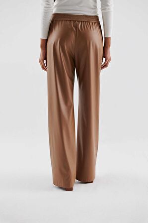 Suni Deri Kadın Pantolon   Camel
