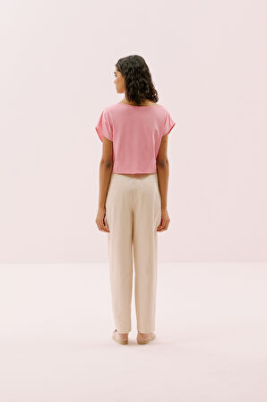 Omuzu Pili Detaylı Belden Bağlamalı T-Shirt Pembe