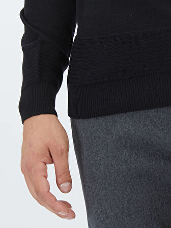 Siyah Tam Balıkçı Yaka Yün Karışımlı Triko Kazak