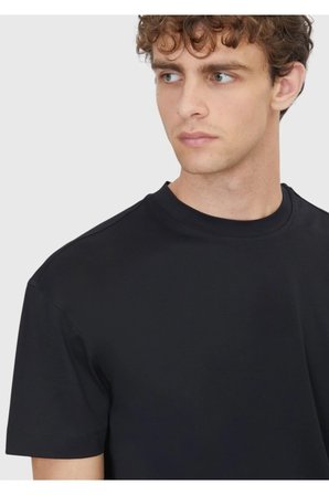 Siyah Düz Bisiklet Yaka %100 Pamuk T-Shirt