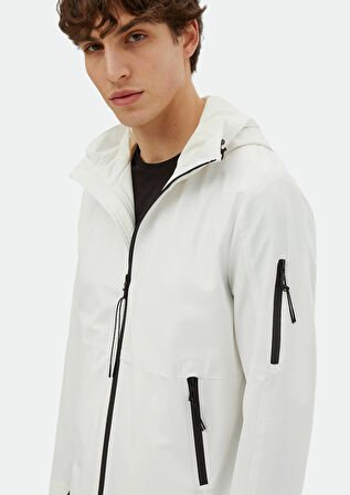 Beyaz Regular Fit Kapüşonlu Casual Dokuma Mont