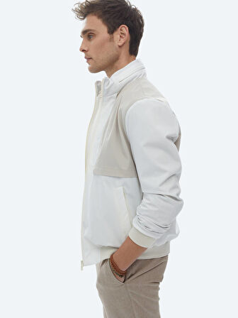 Beyaz Regular Fit Kapüşonlu Casual Dokuma Mont