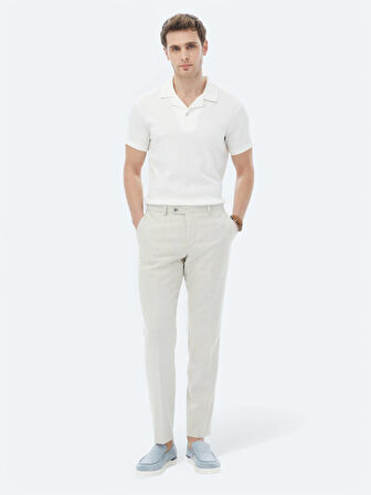 Beyaz Jakarlı Küba Yaka Pamuk Karışımlı T-Shirt