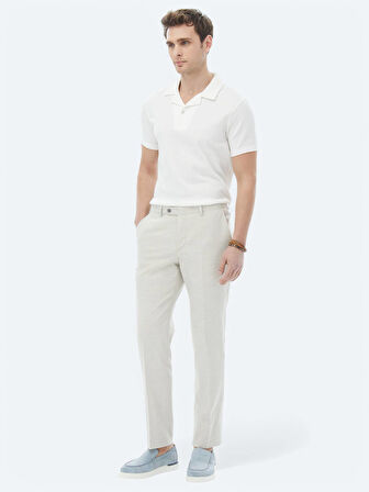 Beyaz Jakarlı Küba Yaka Pamuk Karışımlı T-Shirt