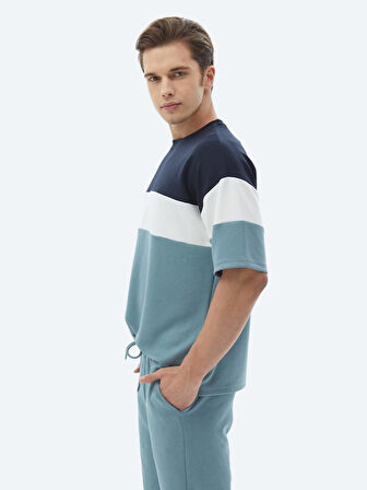 Mavi Çizgili Bisiklet Yaka T-Shirt