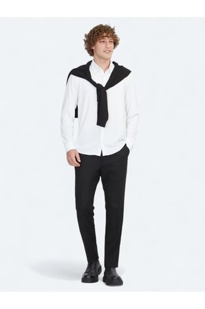 Beyaz Regular Fit Casual Gömlek