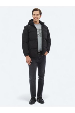 Siyah Regular Fit Casual Dokuma Mont