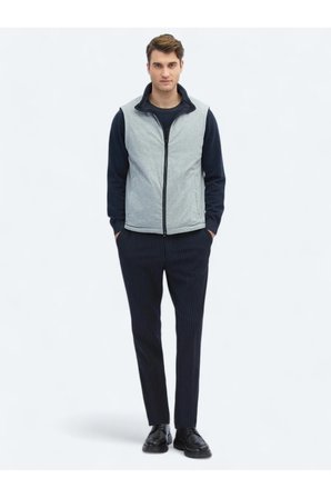 Lacivert Regular Fit Dik Yaka Casual Dokuma Spor Yelek