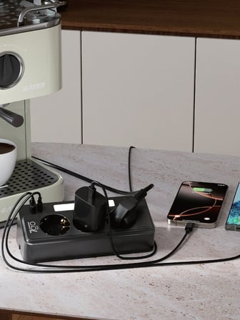 7GO 7GSP1 3680W 3'lü Priz Siyah | Akım Korumalı | 20W PD Hızlı Şarj USB | 1.9m Kablolu Akıllı LED Gece Lambalı Çoklu Priz