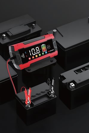 Auhma AOC11 12V 8A Akıllı Akü Şarj ve Onarım Cihazı – Renkli LCD Ekran, Pulse Repair, LiFePO4 / AGM / GEL Uyumlu
