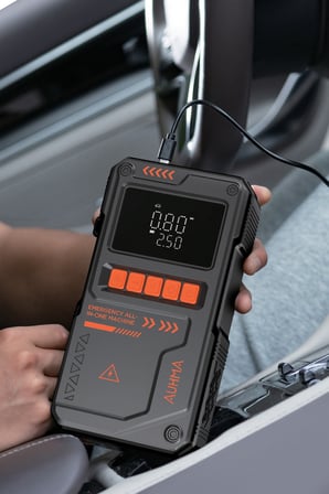 Auhma A9966 12000 mAh Akü Takviye Cihazı ve 150 PSI Dijital Hava Kompresörü, 1000A Jump Starter, Lastik Şişirme Pompası