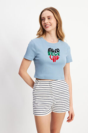 Kalp Desenli More Self Love Yazılı Açık Mavi Crop T-shirt