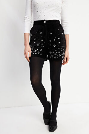 Önü Çiçek Taş Desenli İki Cepli Siyah Kadife Şort