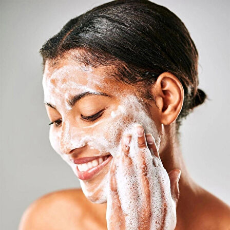 Candy's Yüz Temizleme Köpüğü