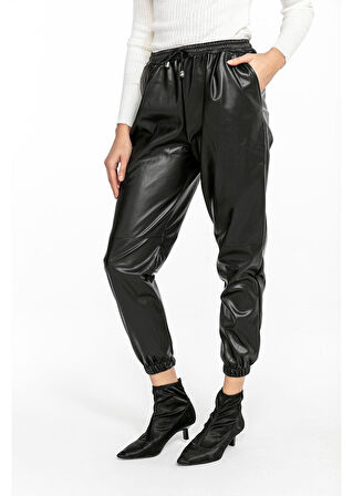 Pileli Lastikli Deri Pantolon