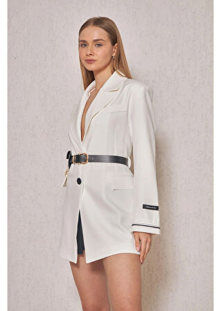 Kol Ağzı Garnili Kemerli Atlas Ceket