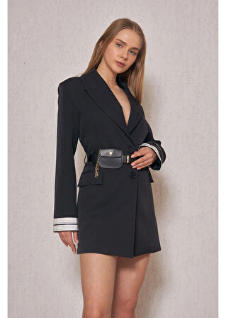 Kol Ağzı Garnili Kemerli Atlas Ceket