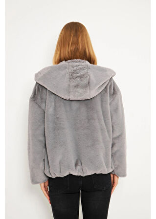 Etek Ucu Lastikli Kapüşonlu Peluş Mont 