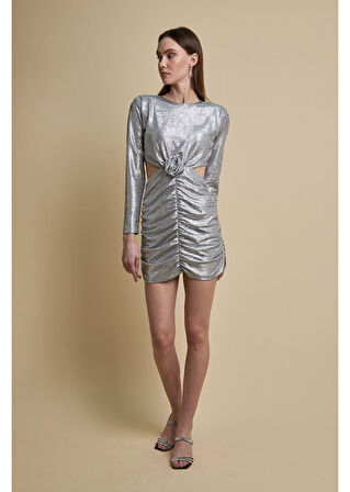 Beli Pencereli Büzgülü Elbise