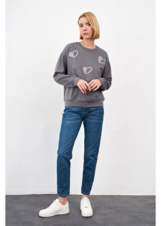 Kalpli Taş Baskılı Sweatshirt