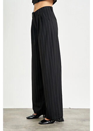 Pile Detaylı Geniş Çizgili Poliviskon Pantolon