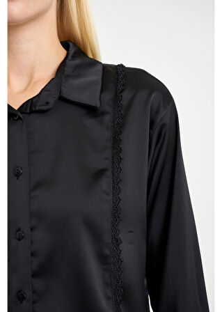 Dantel Detaylı Saten Gömlek 