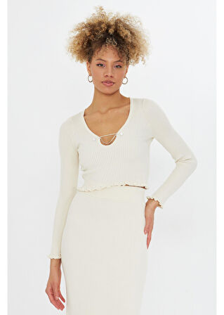 Uzun Kollu Aksesuarlı Örgü Kazak 