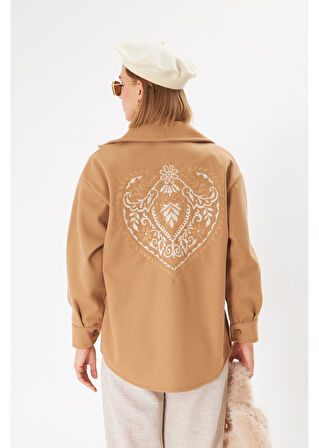 Kalpli Nakışlı Kaşe Gömlek 