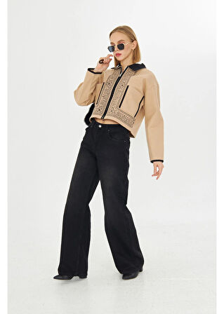 Önü Nakışlı Kısa Kaşe Gömlek 