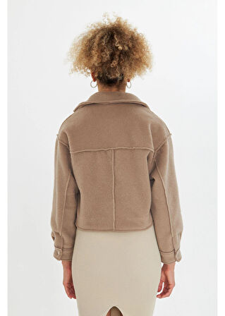 Önü Cepli Kısa Kaşe Mont 