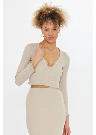 Uzun Kollu Aksesuarlı Örgü Kazak 