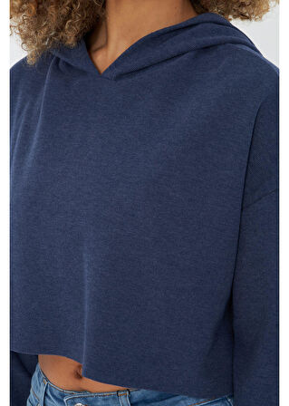 Uzun Kollu Kapüşonlu Sweatshirt 