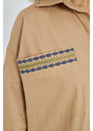 Cebi ve Arkası Nakışlı Gabardin Gömlek 