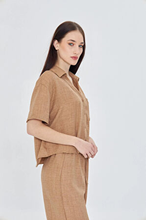 Önü Cepli Kısa Keten Görünümlü Gömlek 