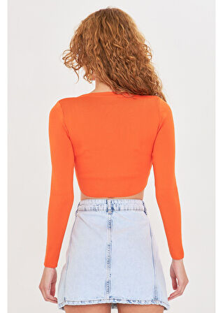 Basic Yaka Crop Kazak 