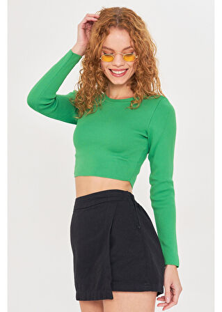 Basic Yaka Crop Kazak 