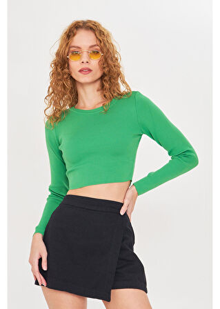 Basic Yaka Crop Kazak 