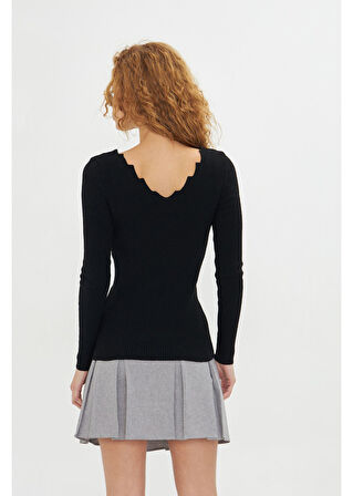 Merdiven Yaka Triko Kazak 