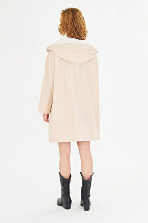 Kapüşonlu Suya Dayanıklı Trençkot 