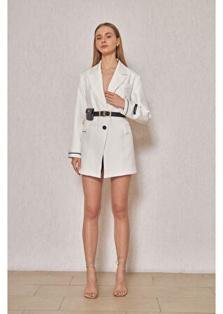 Kol Ağzı Garnili Kemerli Atlas Ceket