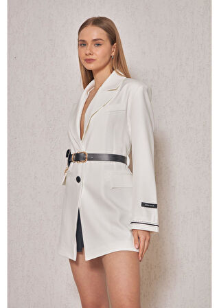 Kol Ağzı Garnili Kemerli Atlas Ceket