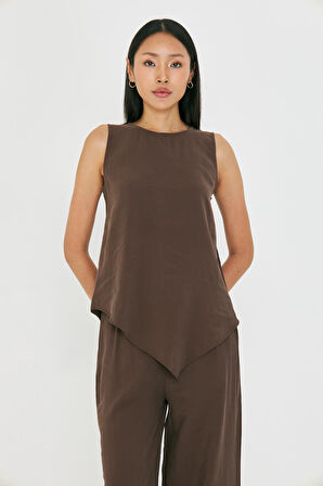 Asimetrik Kesim Sıfır Kol Bluz 