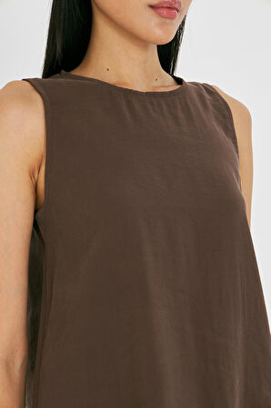 Asimetrik Kesim Sıfır Kol Bluz 