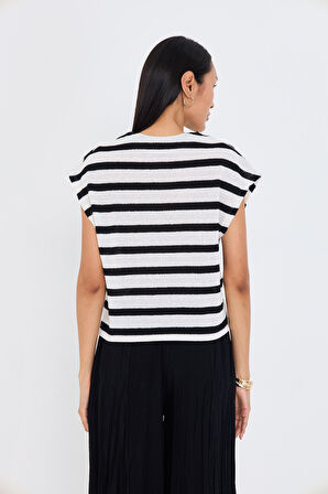 Düğme Detaylı Çizgili Sıfır Kol Bluz - Siyah