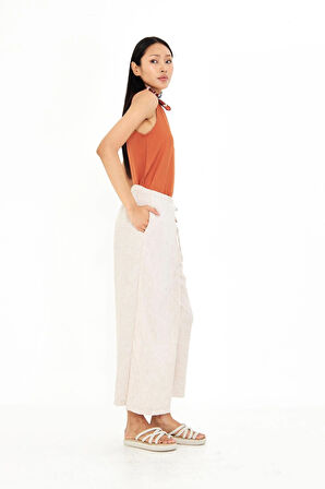 Etek Detaylı Keten Görünümlü Pantolon