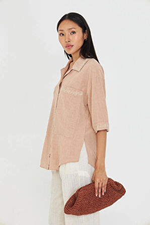 Çift Cepli Kısa Kol Nakışlı Gömlek