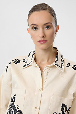 Nakışlı Cepli Gabardin Gömlek