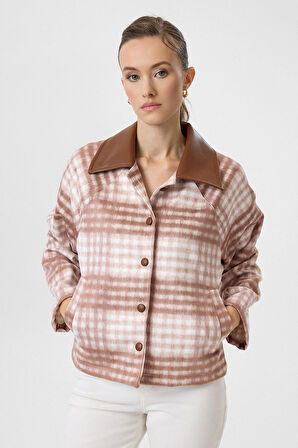 Deri Yakalı Süet Gömlek