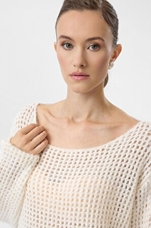 Ajurlu Oversize Triko