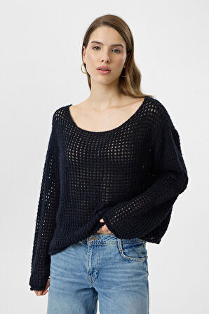 Ajurlu Oversize Triko